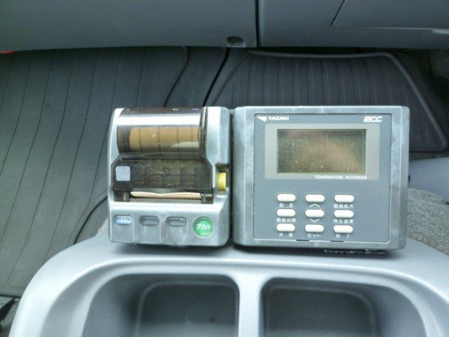 いすゞフォワード冷凍車（冷蔵車）中型（4t）[写真07]