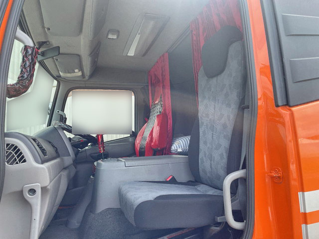 UDトラックスコンドルユニック5段増トン（6t・8t）[写真30]