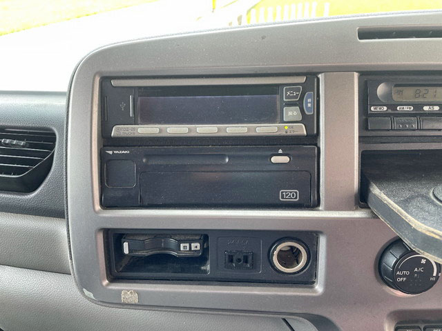 UDトラックスコンドルユニック5段増トン（6t・8t）[写真35]