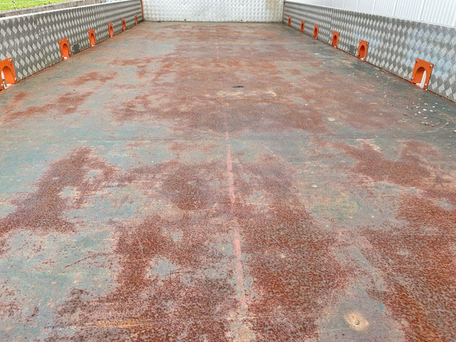 UDトラックスコンドルユニック5段増トン（6t・8t）[写真05]