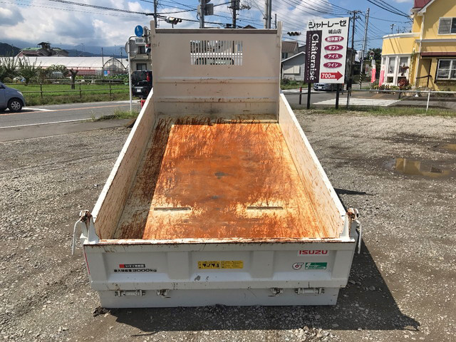 いすゞエルフローダーダンプ小型（2t・3t）[写真12]