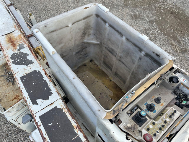 日産アトラス高所作業車小型（2t・3t）[写真11]