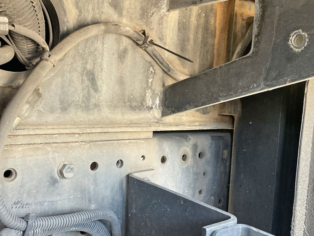 日産アトラス高所作業車小型（2t・3t）[写真23]