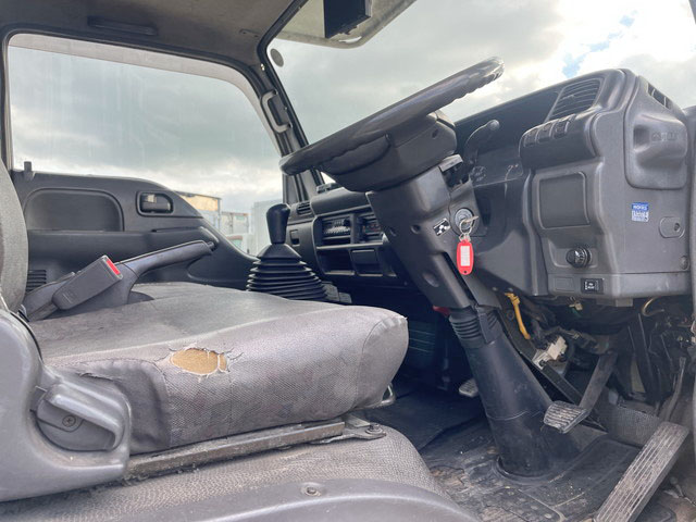 日産アトラス高所作業車小型（2t・3t）[写真32]