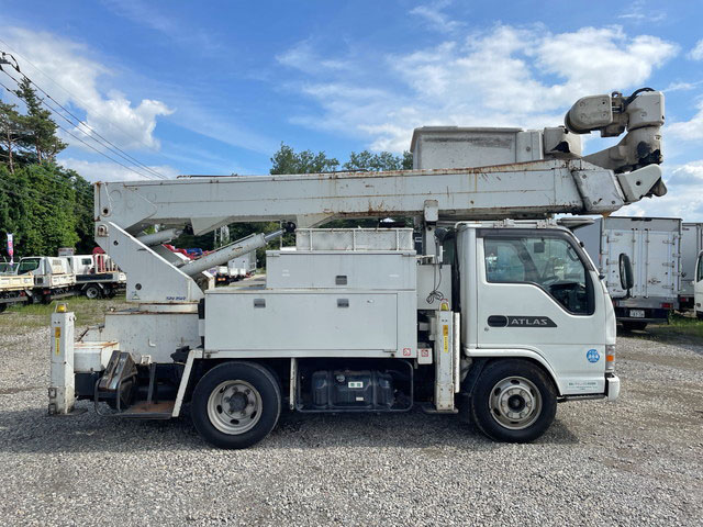 日産アトラス高所作業車小型（2t・3t）[写真06]