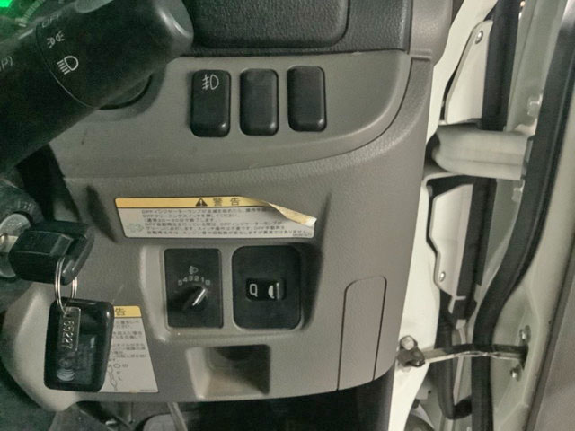 三菱ふそうキャンターダブルキャブ（Wキャブ）小型（2t・3t）[写真19]