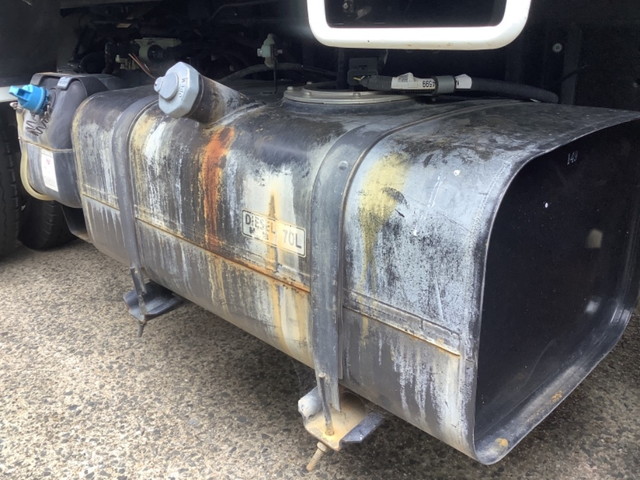 三菱ふそうキャンターダンプ小型（2t・3t）[写真10]