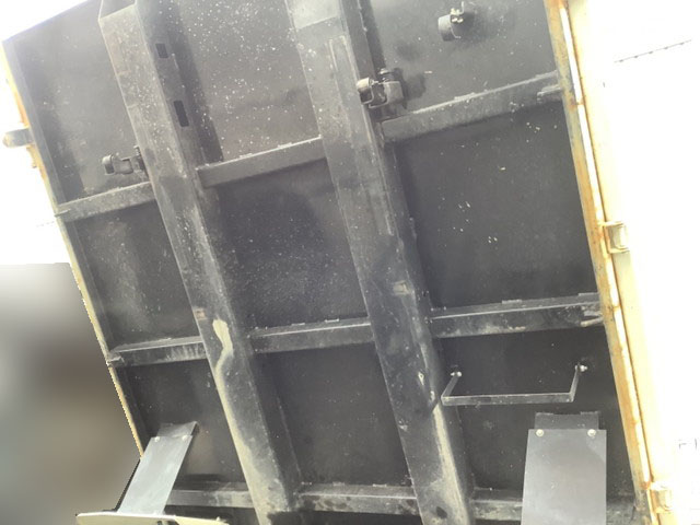 三菱ふそうキャンターダンプ小型（2t・3t）[写真05]