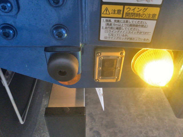 日野プロフィアアルミウイング大型（10t）[写真10]