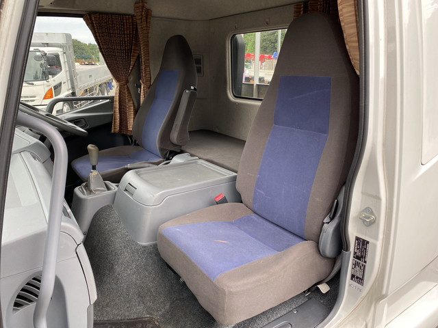 三菱ふそうファイターアルミブロック中型（4t）[写真25]