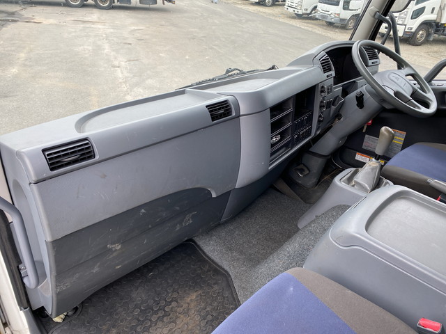 三菱ふそうファイターアルミブロック中型（4t）[写真27]