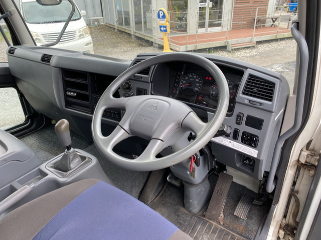 三菱ふそうファイターアルミブロック中型（4t）[写真28]