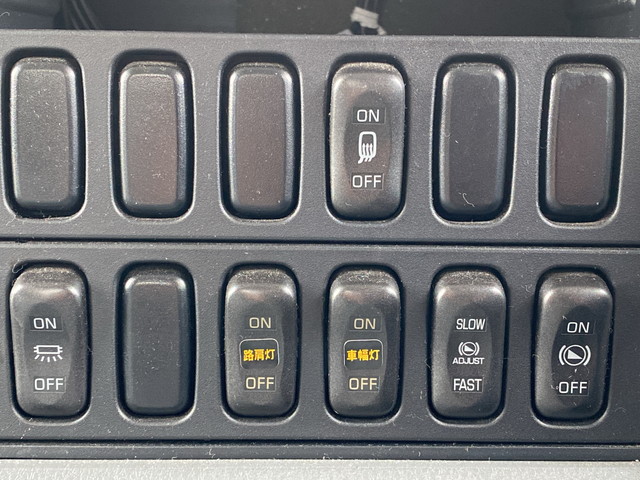 三菱ふそうファイターアルミブロック中型（4t）[写真34]