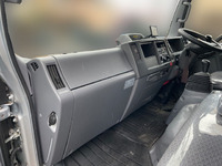 いすゞエルフ幌車小型（2t・3t）[写真17]