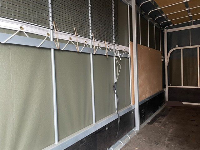 いすゞエルフ幌車小型（2t・3t）[写真03]