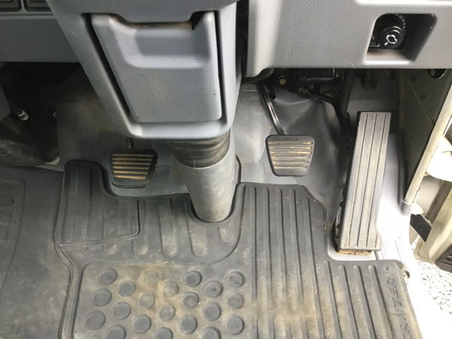 三菱ふそうキャンターダンプ小型（2t・3t）[写真21]