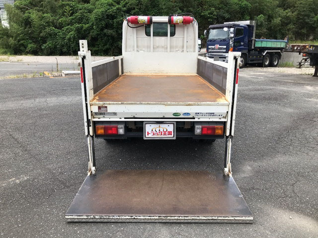 日野デュトロ平ボディ小型（2t・3t）[写真09]