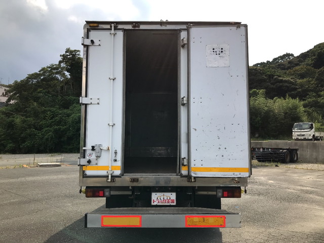 日野デュトロパネルバン小型（2t・3t）[写真11]