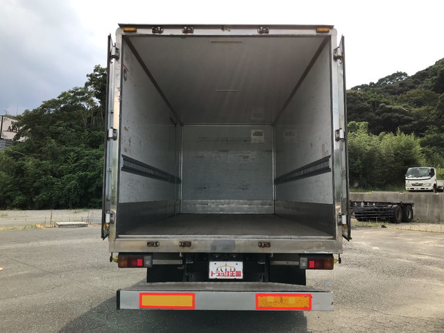 日野デュトロパネルバン小型（2t・3t）[写真12]