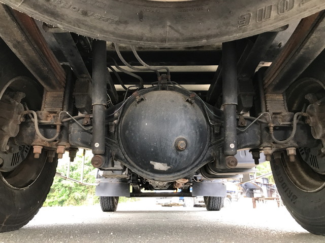 日野デュトロパネルバン小型（2t・3t）[写真20]