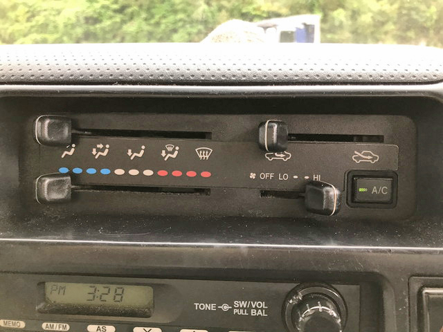 日野デュトロパネルバン小型（2t・3t）[写真35]