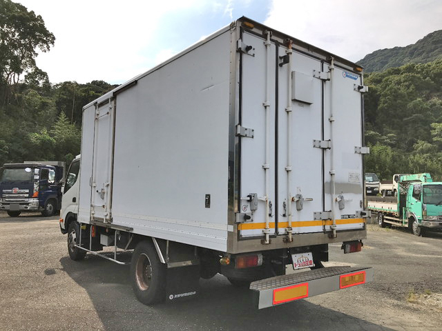 日野デュトロパネルバン小型（2t・3t）[写真04]