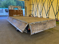 日野デュトロ平ボディ小型（2t・3t）[写真11]