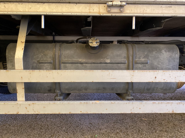 日野デュトロ平ボディ小型（2t・3t）[写真18]