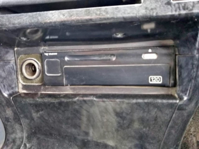 三菱ふそうスーパーグレートダンプ大型（10t）[写真36]