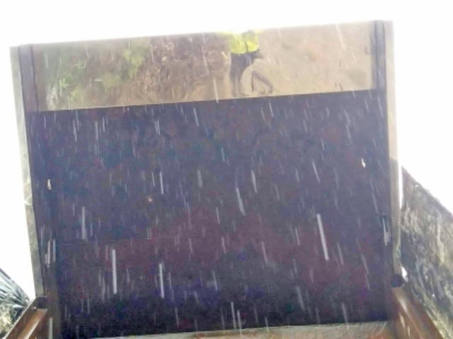 三菱ふそうスーパーグレートダンプ大型（10t）[写真09]