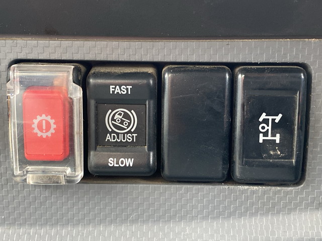 いすゞフォワード深ダンプ（土砂禁ダンプ）中型（4t）[写真33]