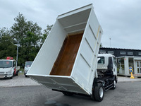 いすゞフォワード深ダンプ（土砂禁ダンプ）中型（4t）[写真09]