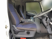 三菱ふそうファイターアルミブロック中型（4t）[写真13]