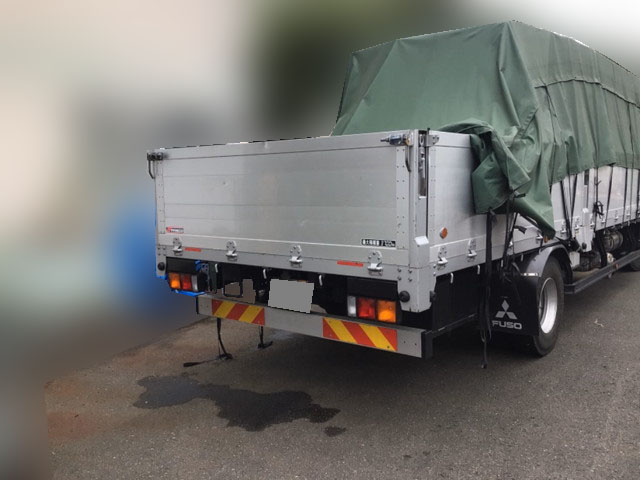 三菱ふそうファイターアルミブロック中型（4t）[写真02]