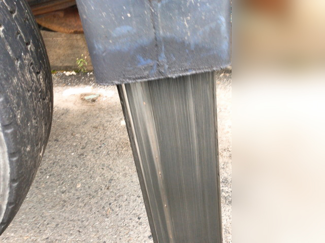 いすゞギガセルフローダー大型（10t）[写真10]