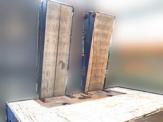 いすゞギガセルフローダー大型（10t）[写真05]