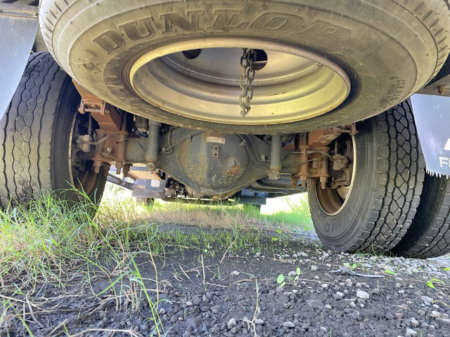 三菱ふそうキャンター平ボディ小型（2t・3t）[写真21]