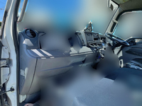 三菱ふそうキャンター平ボディ小型（2t・3t）[写真25]