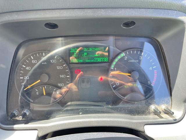 三菱ふそうキャンター平ボディ小型（2t・3t）[写真37]