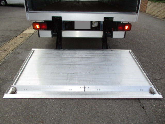 日野レンジャーパネルバン中型（4t）[写真14]