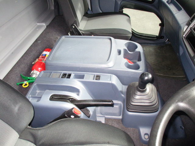 日野レンジャーパネルバン中型（4t）[写真20]