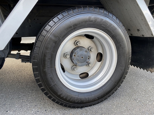 トヨタダイナアルミバン小型（2t・3t）[写真24]