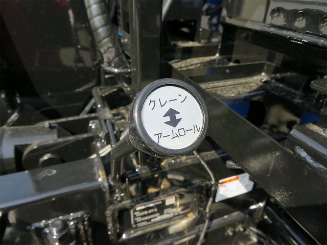 三菱ふそうファイターアームロール増トン（6t・8t）[写真27]