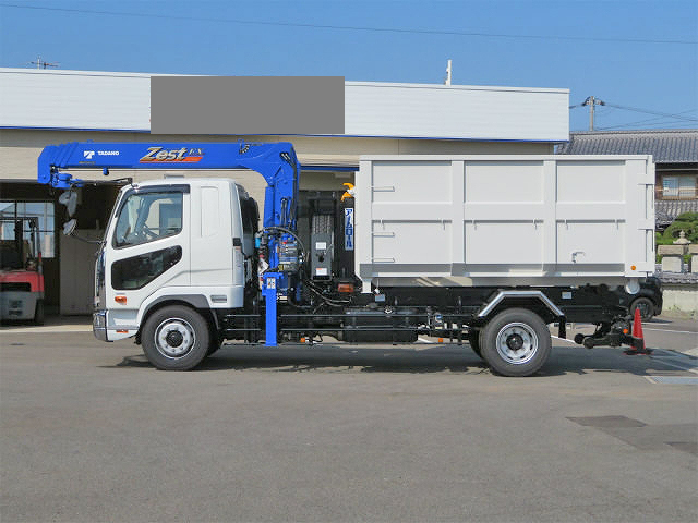 三菱ふそうファイターアームロール増トン（6t・8t）[写真03]