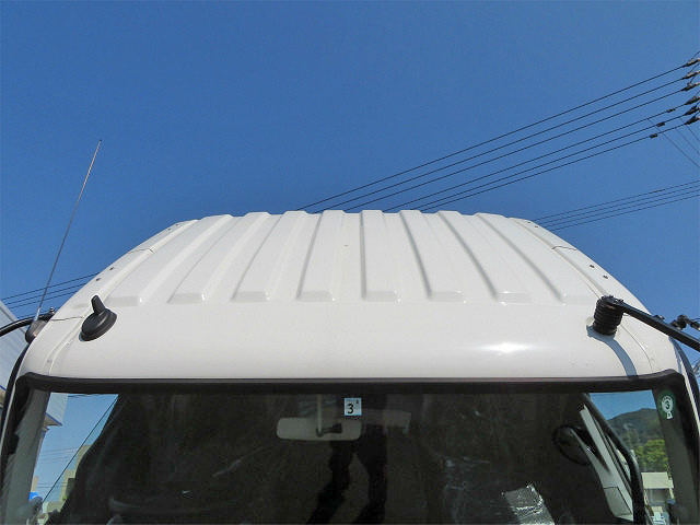 三菱ふそうファイターアームロール増トン（6t・8t）[写真06]