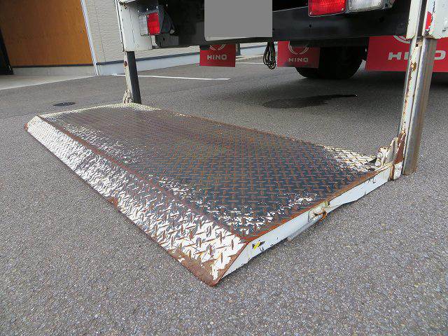 日野レンジャー家畜運搬車増トン（6t・8t）[写真16]