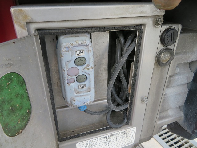 日野レンジャー家畜運搬車増トン（6t・8t）[写真17]