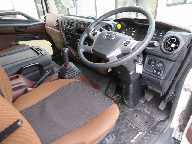 日野レンジャー家畜運搬車増トン（6t・8t）[写真36]