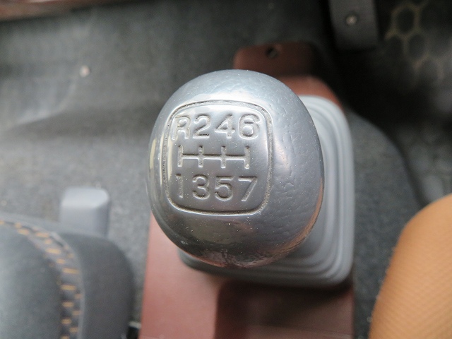 日野レンジャー家畜運搬車増トン（6t・8t）[写真40]