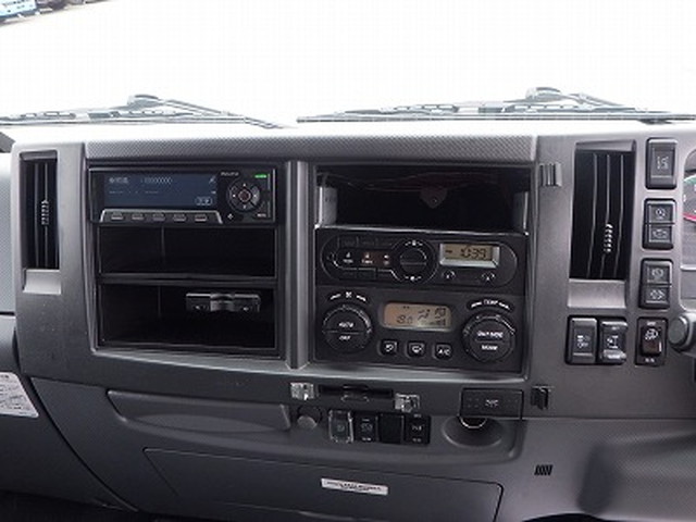 いすゞフォワードアルミウイング中型（4t）[写真15]